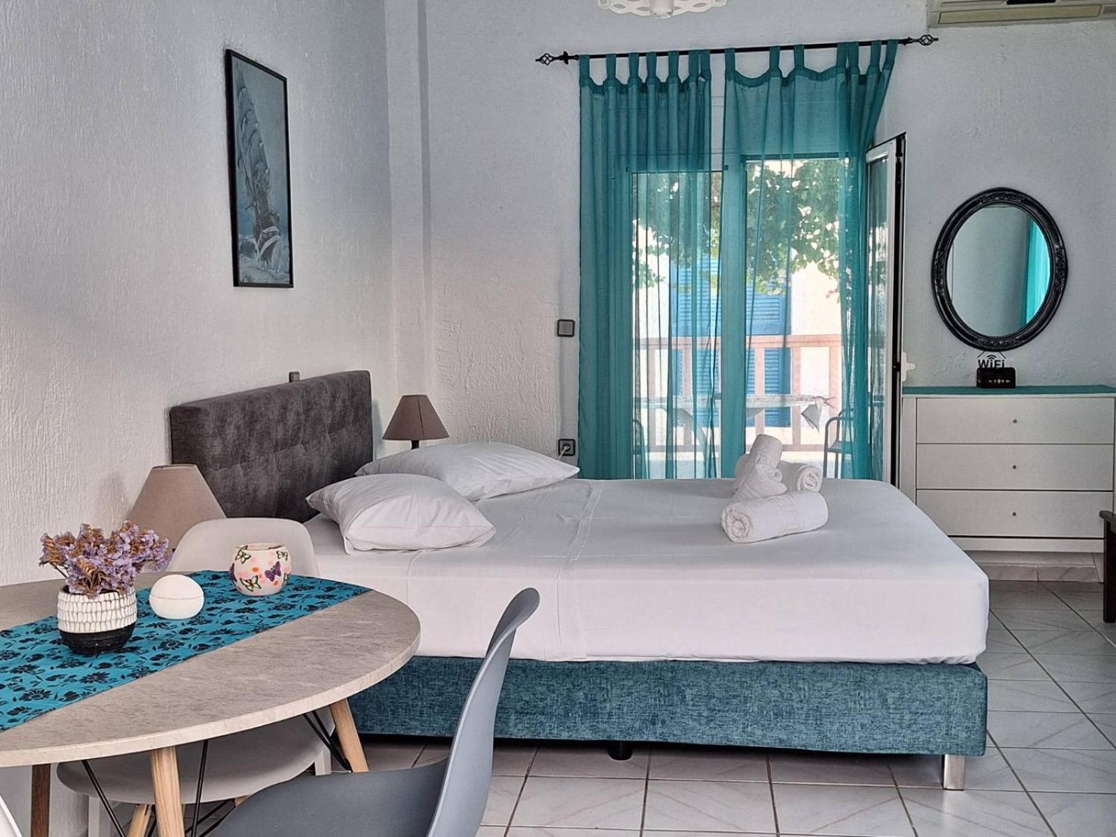 Βig Βlue Apartments Makrýgialos Habitación foto